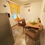 Maria Apartment *